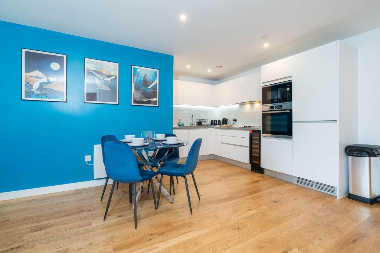 Maevela Apartments - Luxury Broad St Apartment - 2 Bed, 2 Bath - City Centre/Cube/Mailbox - With Underground Parking ✓- L Shape Sofa, Large 50 Inch Smart Tv With Free Netflix & Wifi Birmingham Exterior foto